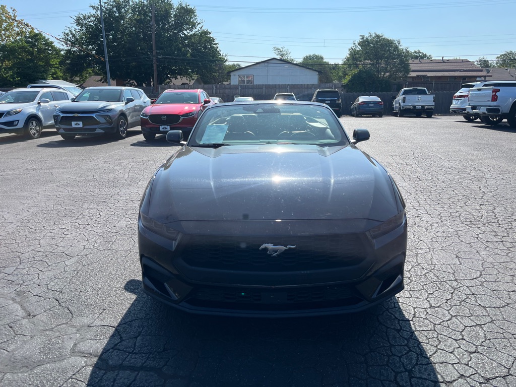Photo 3 of this FORD MUSTANG