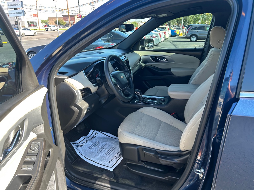 Photo 13 of this CHEVROLET TRAVERSE