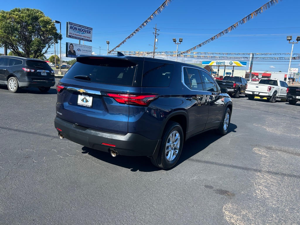 Photo 8 of this CHEVROLET TRAVERSE