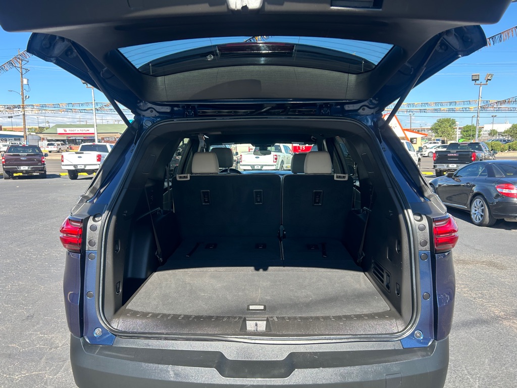 Photo 10 of this CHEVROLET TRAVERSE