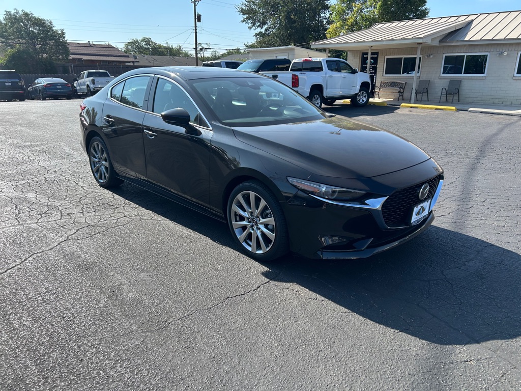 Photo 2 of this MAZDA MAZDA3 SEDAN