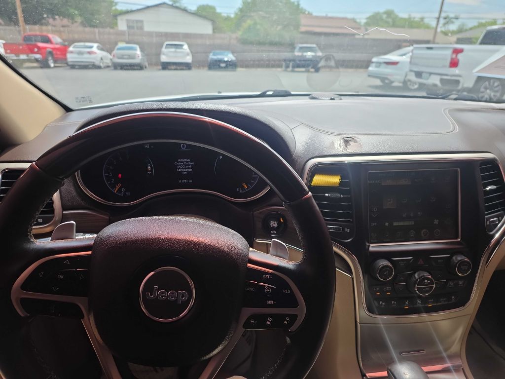 Photo 11 of this JEEP GRAND CHEROKEE