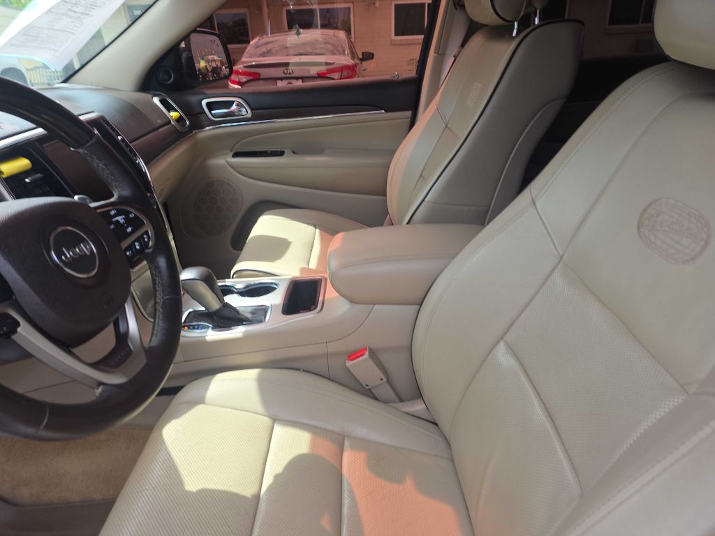 Photo 9 of this JEEP GRAND CHEROKEE