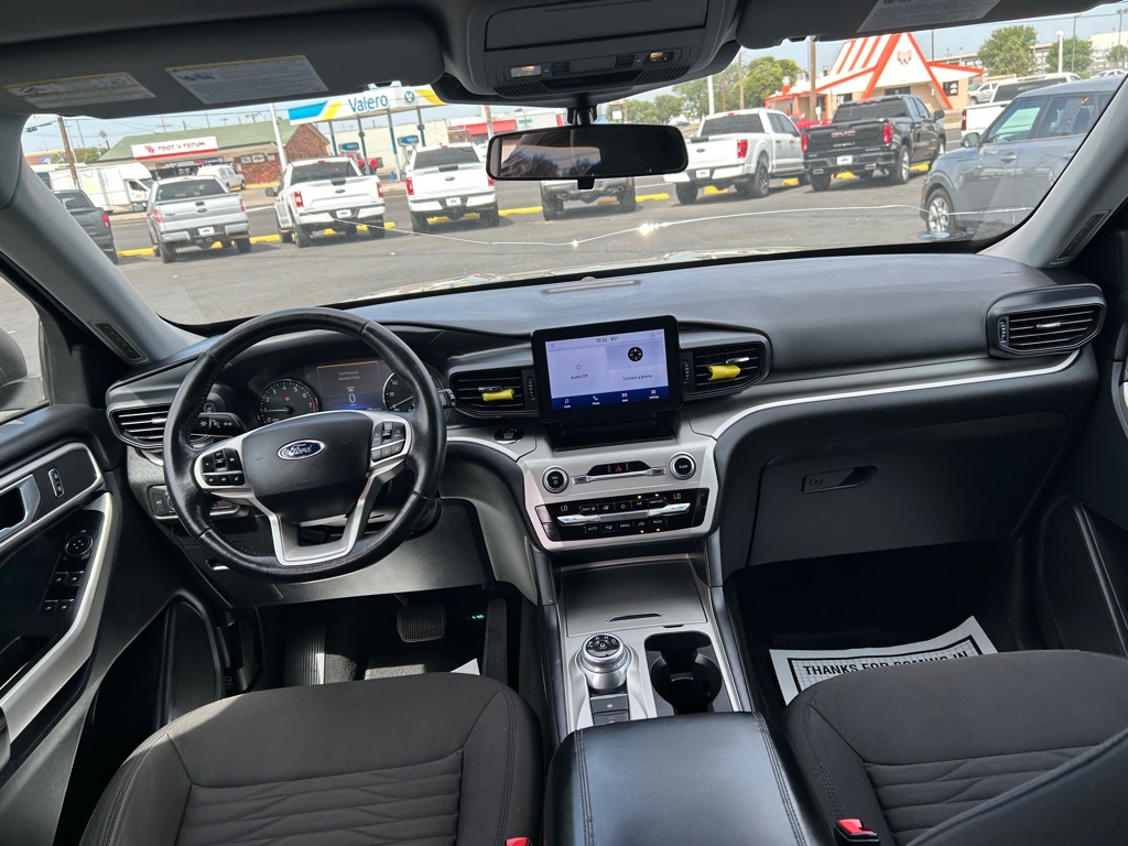 Photo 12 of this FORD EXPLORER