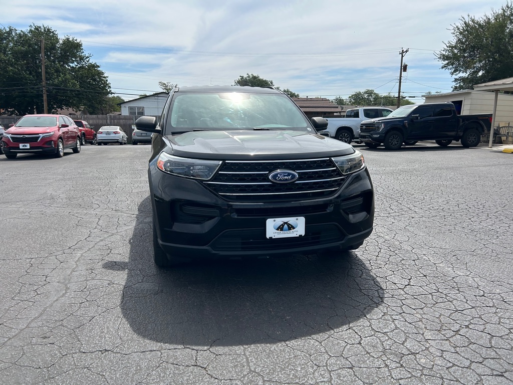 Photo 3 of this FORD EXPLORER