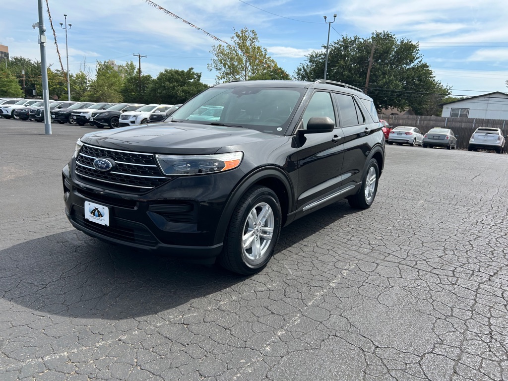 Photo 4 of this FORD EXPLORER