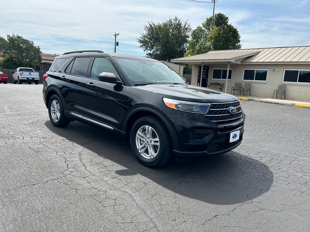 Photo 2 of this FORD EXPLORER