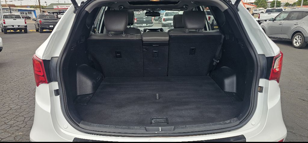 Photo 6 of this HYUNDAI SANTA FE SPORT