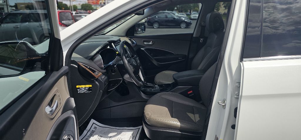 Photo 10 of this HYUNDAI SANTA FE SPORT