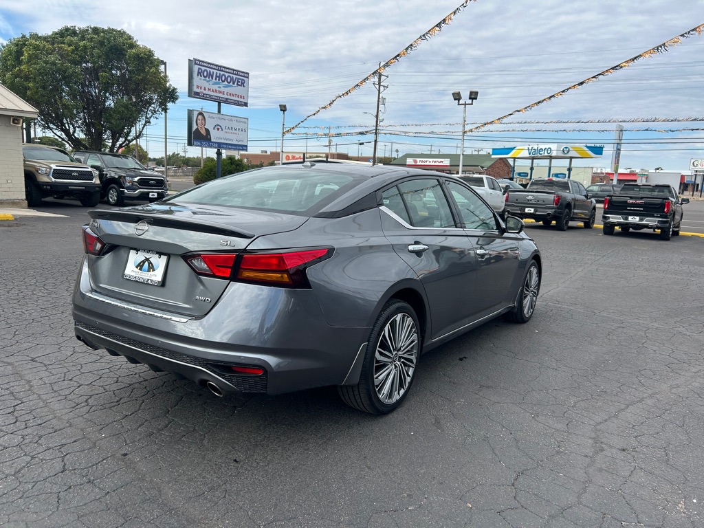 Photo 8 of this NISSAN ALTIMA
