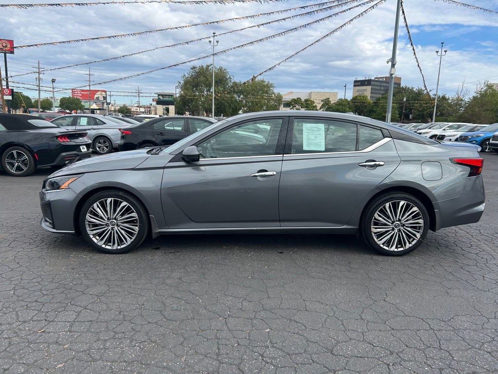 Photo 5 of this NISSAN ALTIMA