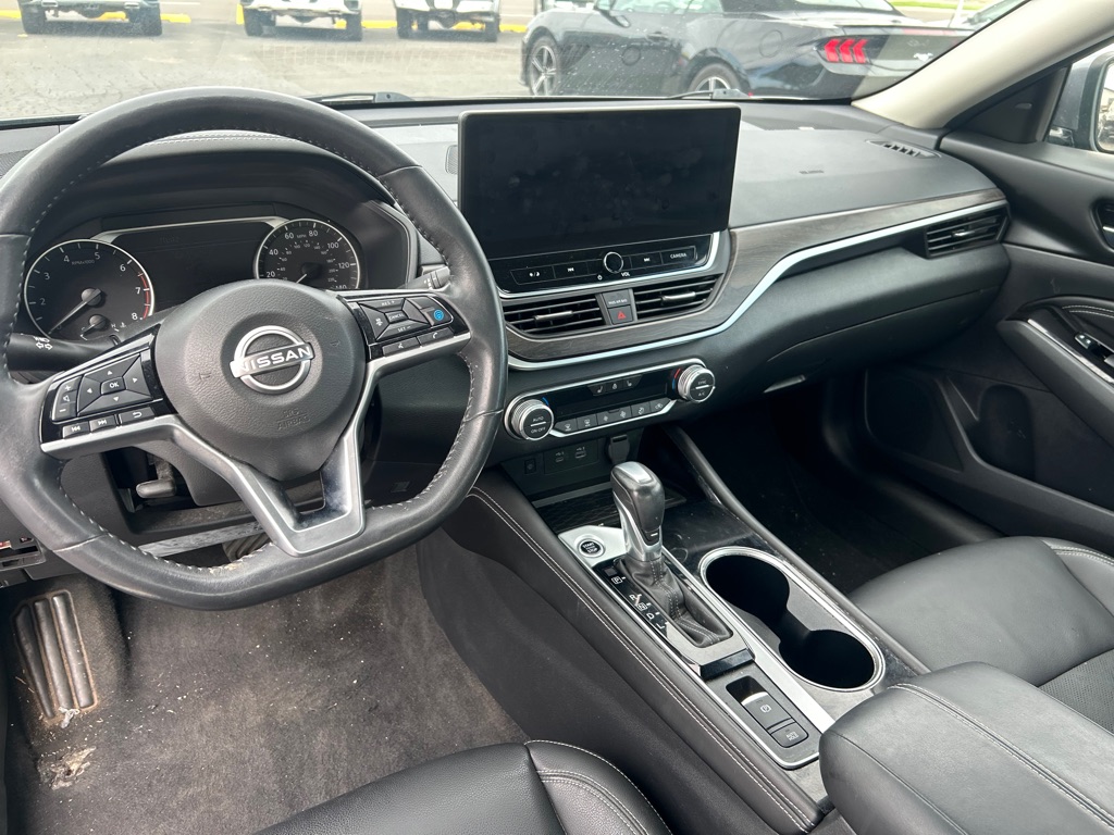Photo 14 of this NISSAN ALTIMA