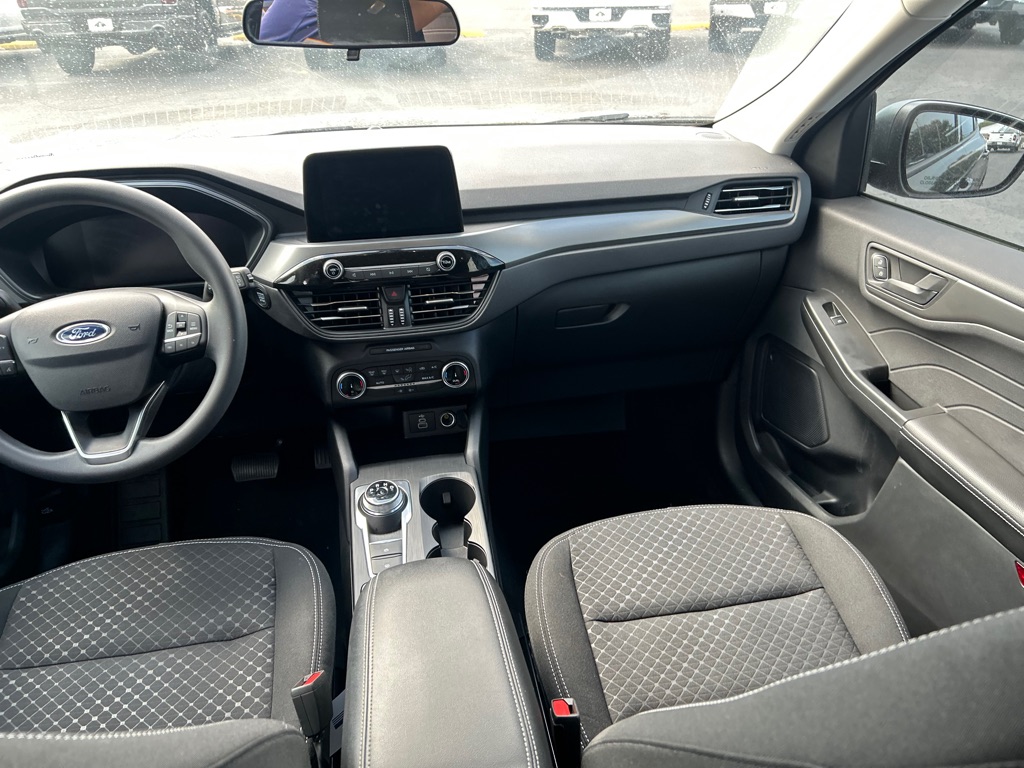 Photo 11 of this FORD ESCAPE