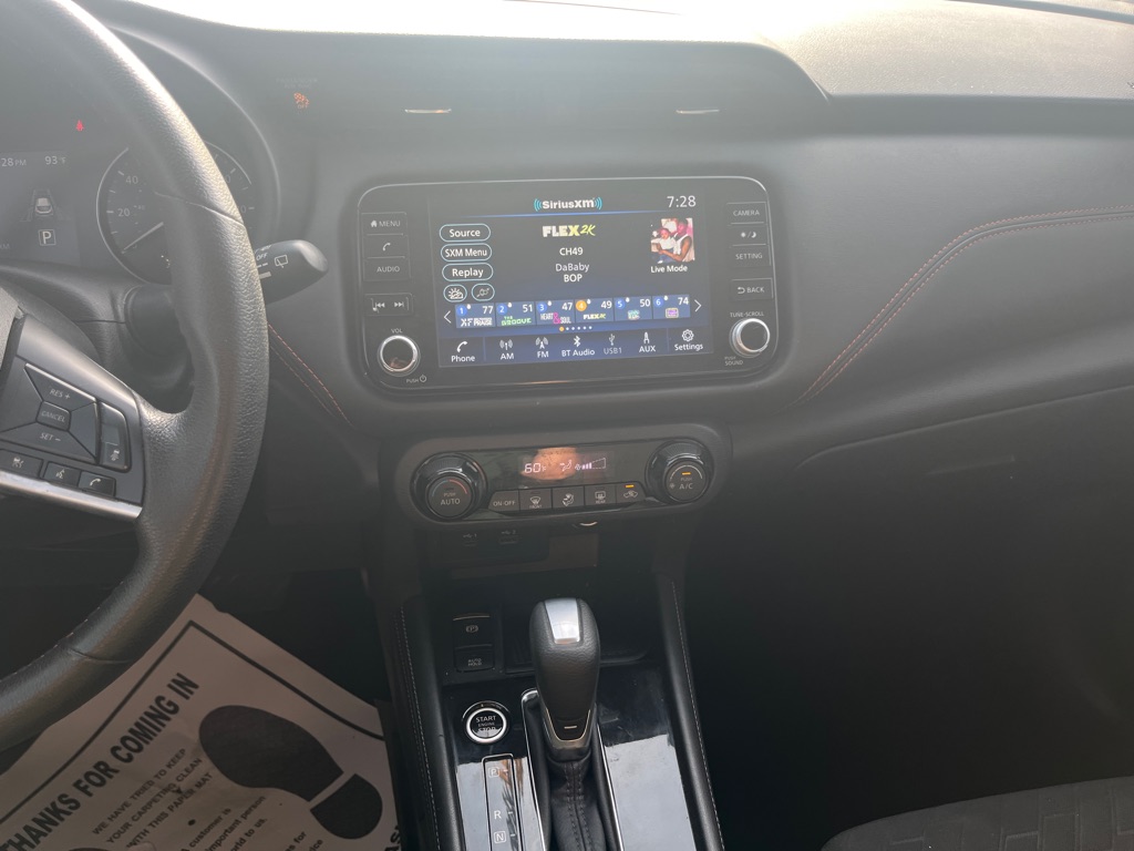 Photo 14 of this NISSAN KICKS