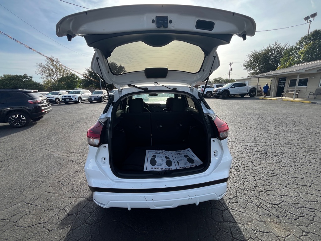 Photo 9 of this NISSAN KICKS