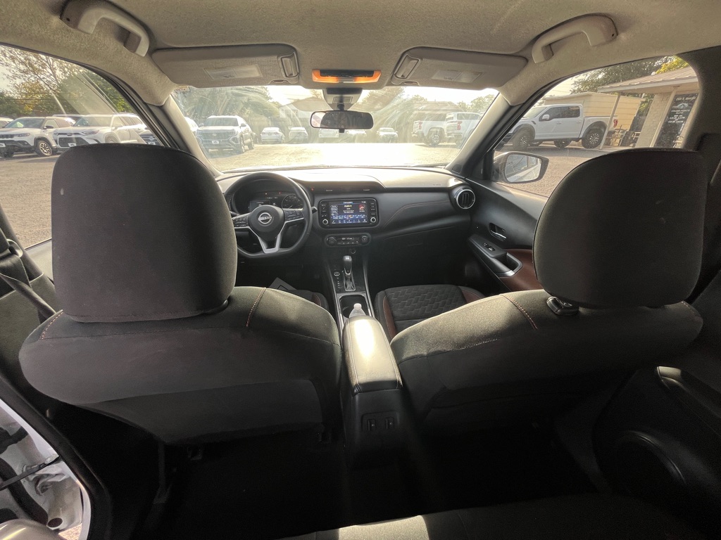Photo 11 of this NISSAN KICKS