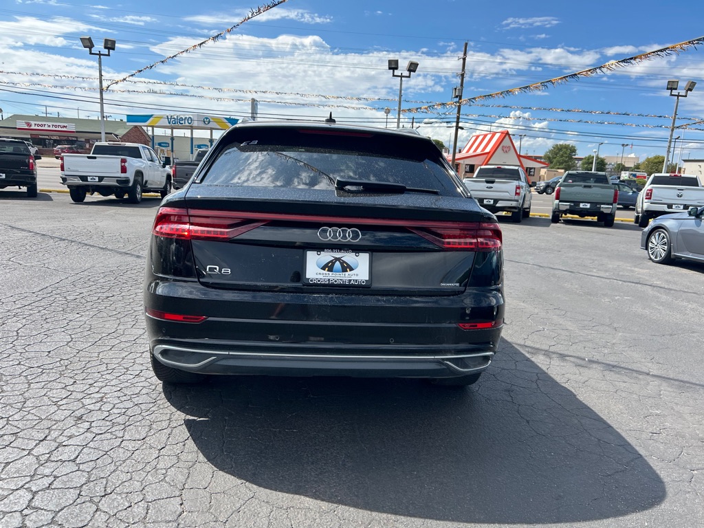 Photo 7 of this AUDI Q8