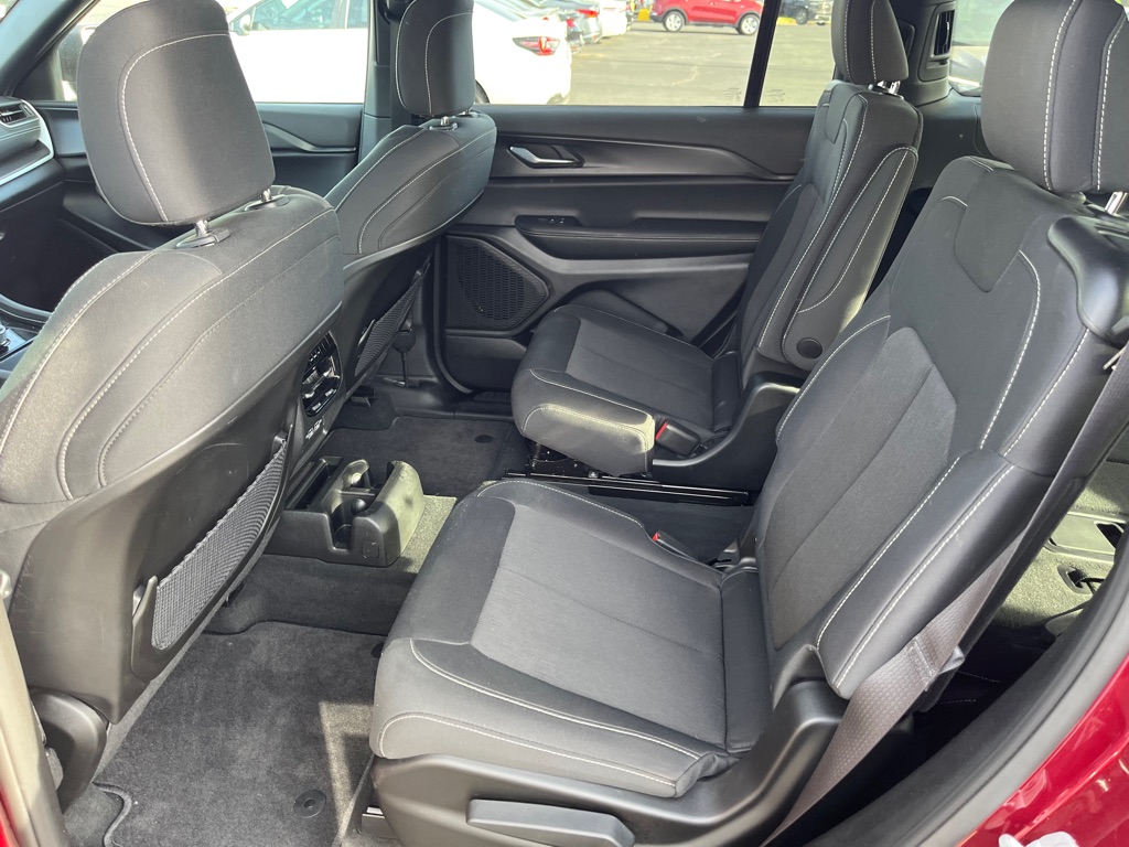 Photo 9 of this JEEP GRAND CHEROKEE