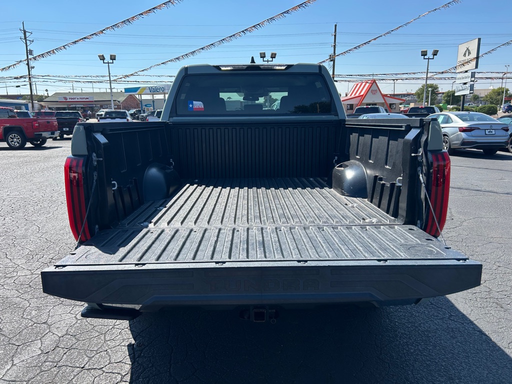 Photo 11 of this TOYOTA TUNDRA