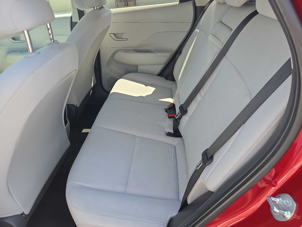 Photo 6 of this HYUNDAI KONA