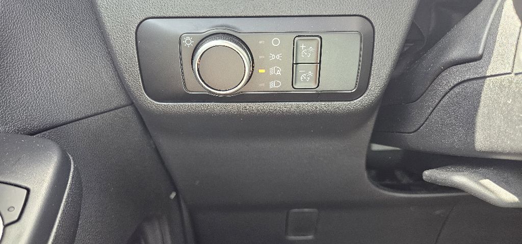 Photo 14 of this FORD ESCAPE