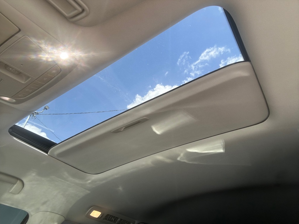 Photo 17 of this NISSAN ARMADA