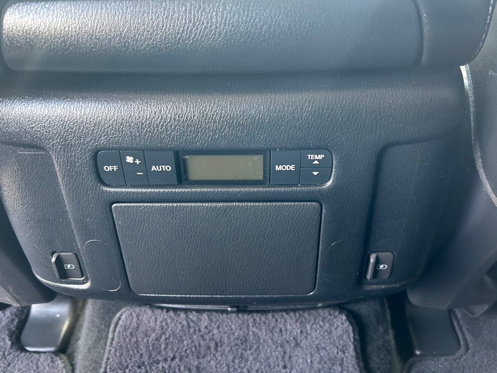 Photo 14 of this NISSAN ARMADA