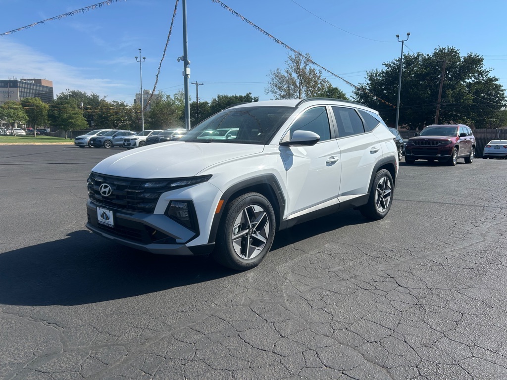 Photo 4 of this HYUNDAI TUCSON