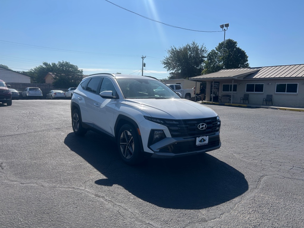 Photo 2 of this HYUNDAI TUCSON