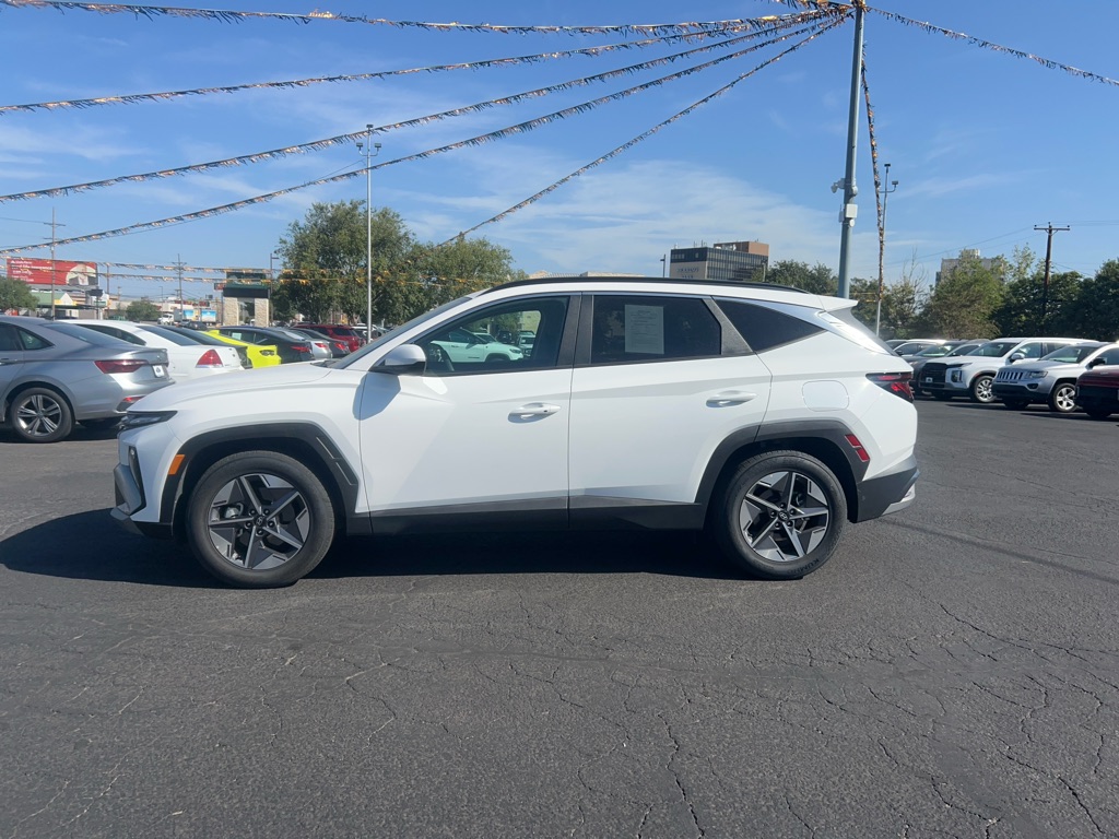 Photo 5 of this HYUNDAI TUCSON