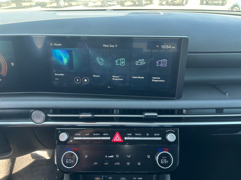 Photo 13 of this HYUNDAI TUCSON