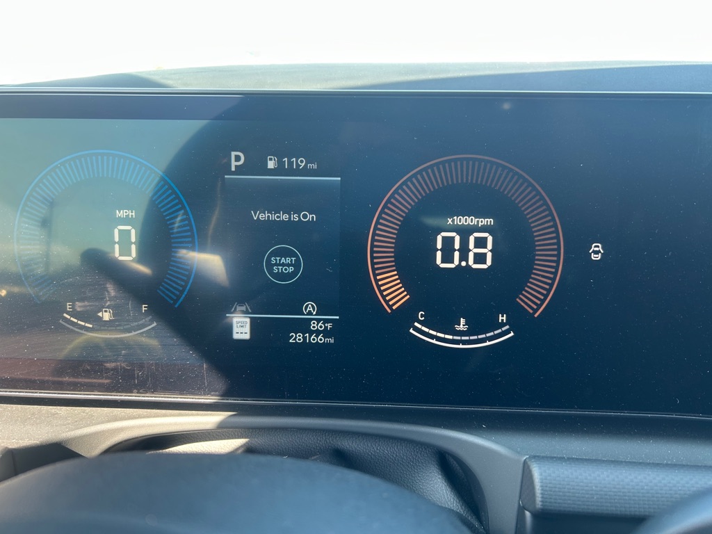 Photo 12 of this HYUNDAI TUCSON