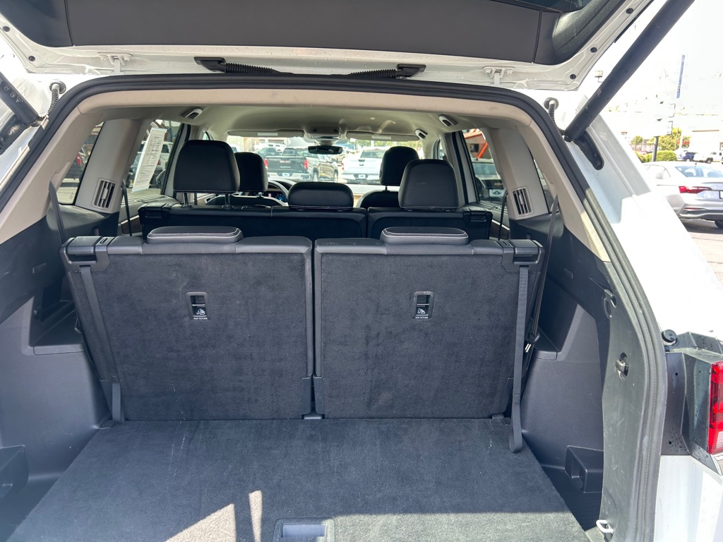 Photo 10 of this VOLKSWAGEN ATLAS