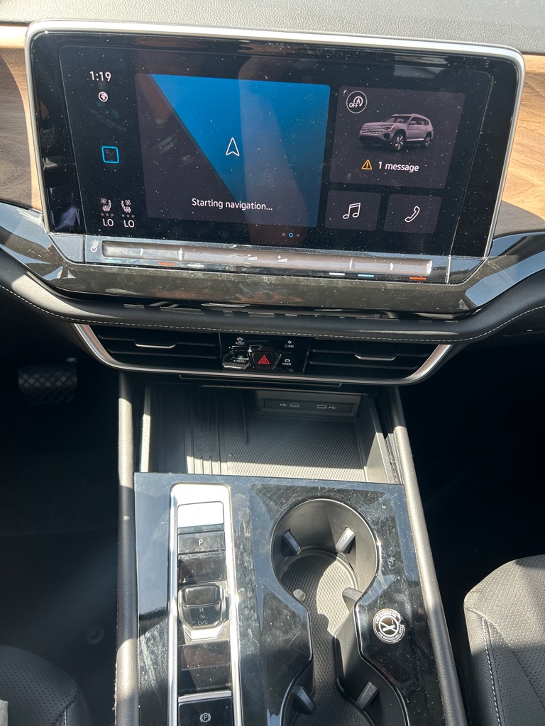 Photo 18 of this VOLKSWAGEN ATLAS