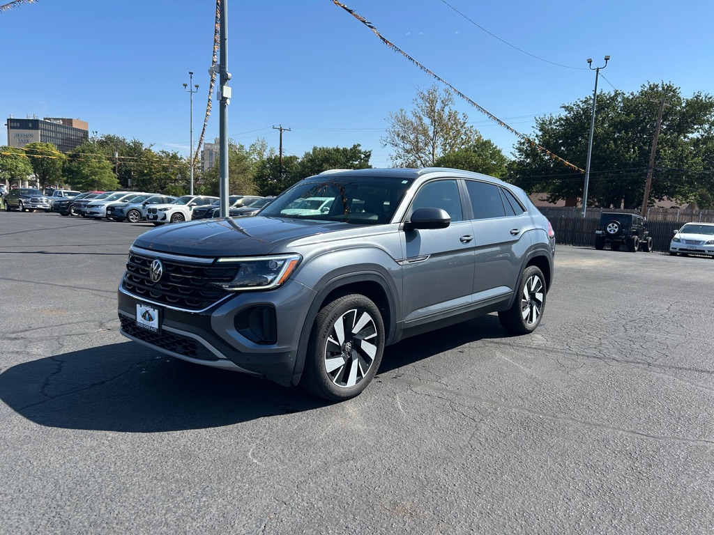 Photo 4 of this VOLKSWAGEN ATLAS CROSS SPO