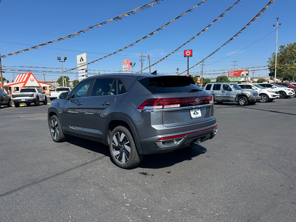 Photo 6 of this VOLKSWAGEN ATLAS CROSS SPO