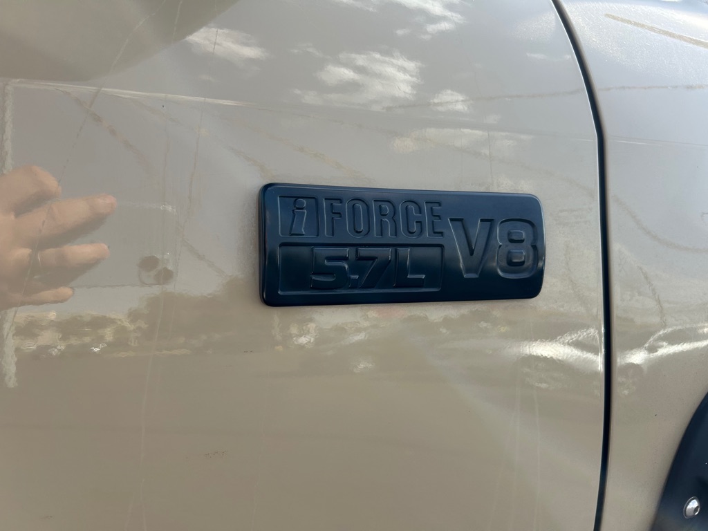 Photo 10 of this TOYOTA TUNDRA