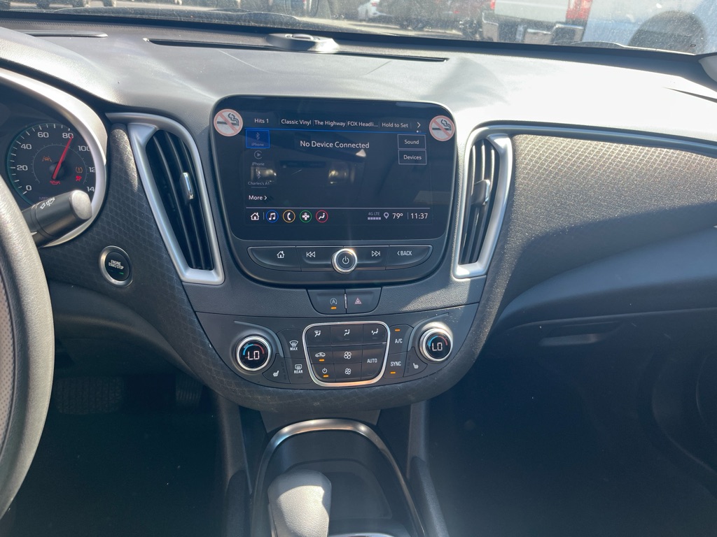 Photo 9 of this CHEVROLET MALIBU