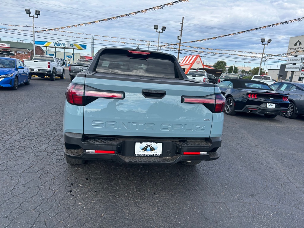 Photo 7 of this HYUNDAI SANTA CRUZ