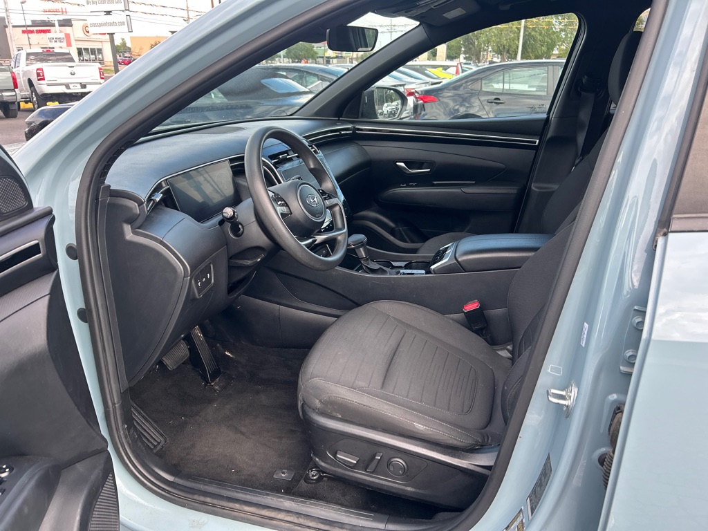Photo 12 of this HYUNDAI SANTA CRUZ