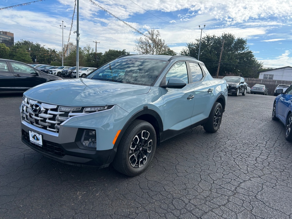 Photo 4 of this HYUNDAI SANTA CRUZ