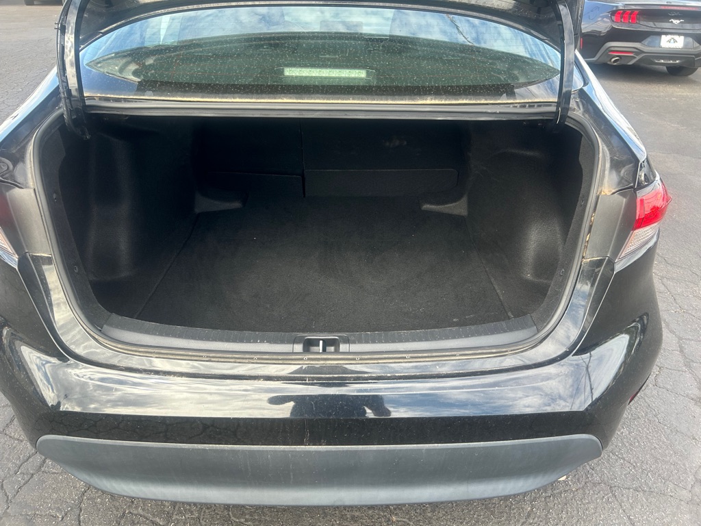 Photo 10 of this TOYOTA COROLLA