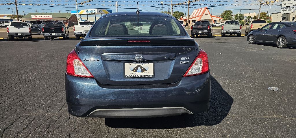 Photo 4 of this NISSAN VERSA