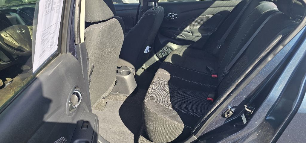 Photo 7 of this NISSAN VERSA