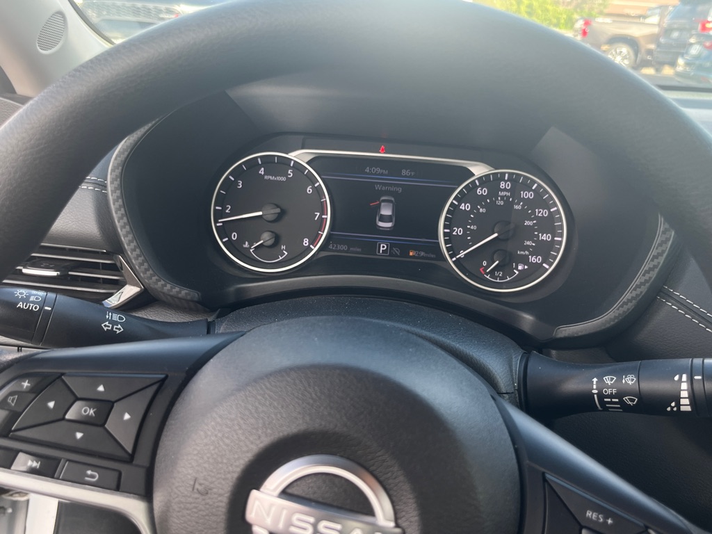 Photo 14 of this NISSAN SENTRA