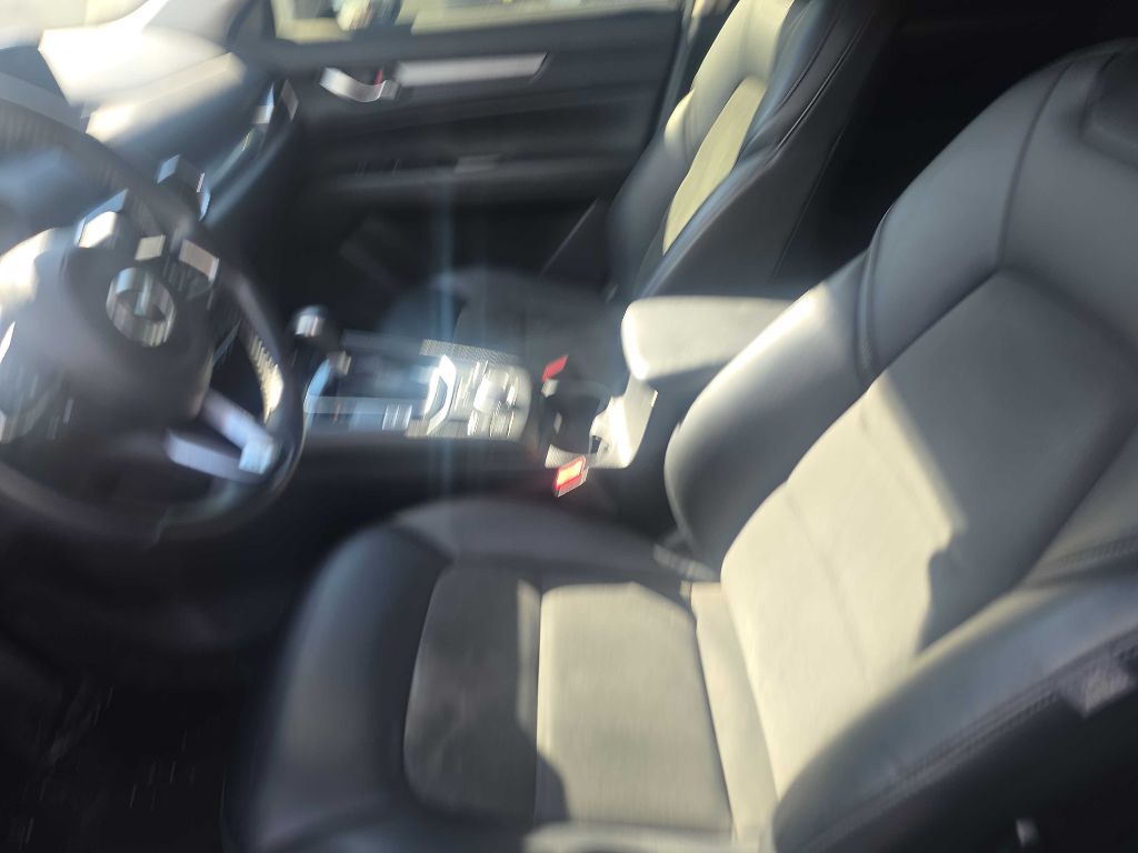 Photo 20 of this MAZDA CX-5