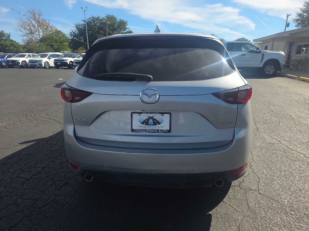 Photo 7 of this MAZDA CX-5