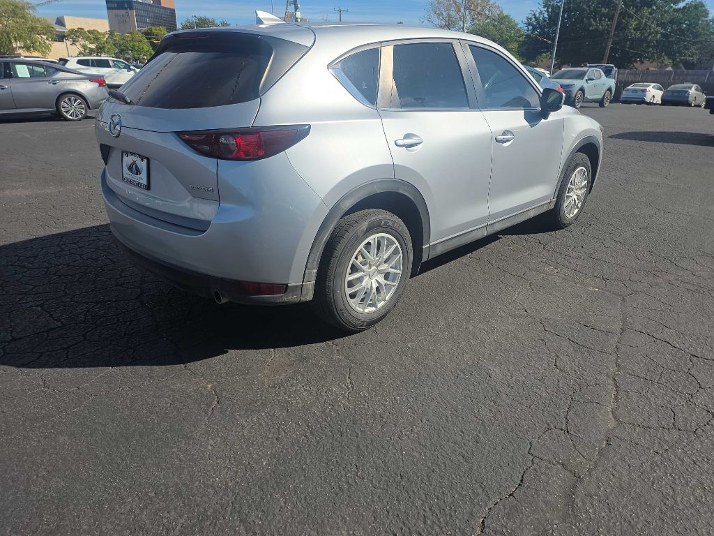 Photo 6 of this MAZDA CX-5