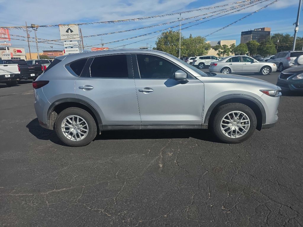 Photo 3 of this MAZDA CX-5