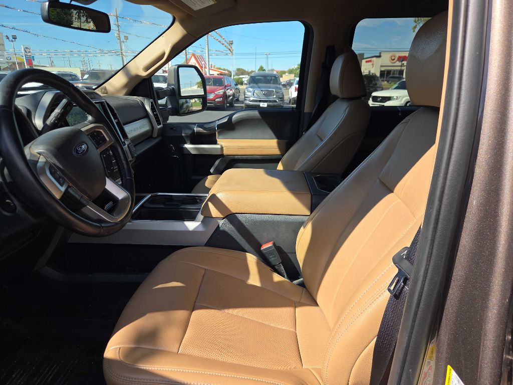 Photo 5 of this FORD F-250 SUPER DUT